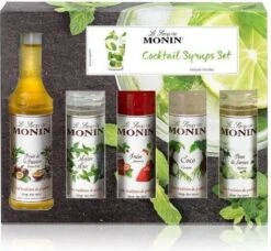 Monin Cadeau 10 Smaken Geschenkverpakking + Cocktailverpakking VOORDEEL PACK 10 Flesjes 5cl -Koffie Tijd Winkel 1200x1110