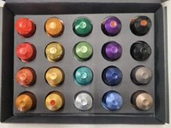 Koffie Proeverij Pakket Met 20 Stuks Verschillende Smaken En Mystery Card 'Enjoy The Sweet Moment' Met Persoonlijke (video) Boodschap | Verjaardag | Sinterklaas | Kerstpakket | Vaderdag | Moederdag | Jubileum | Valentijnsdag 11 Koffie Proeverij Pakket Met 20 Stuks Verschillende Smaken En Mystery Card 'Enjoy The Sweet Moment' Met Persoonlijke (video) Boodschap | Verjaardag | Sinterklaas | Kerstpakket | Vaderdag | Moederdag | Jubileum | Valentijnsdag -Koffie Tijd Winkel 1200x899